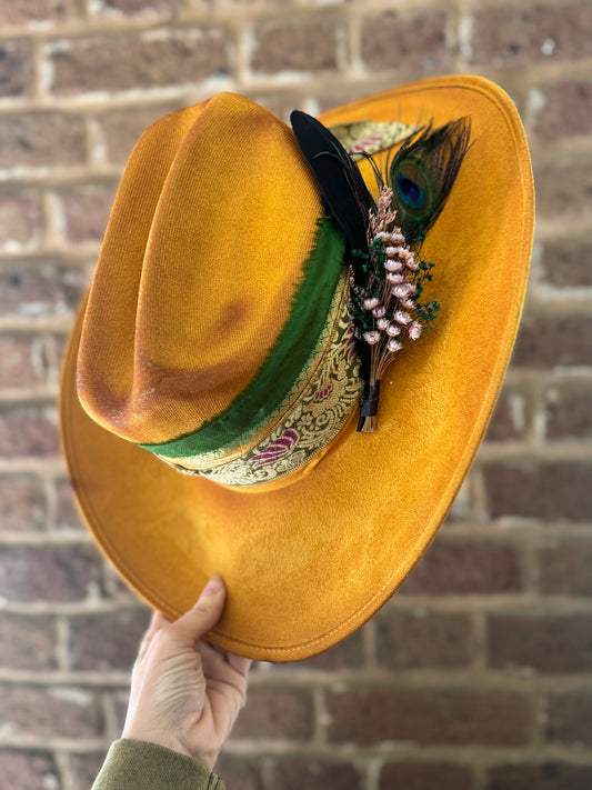 The Middleton (READY TO SHIP)