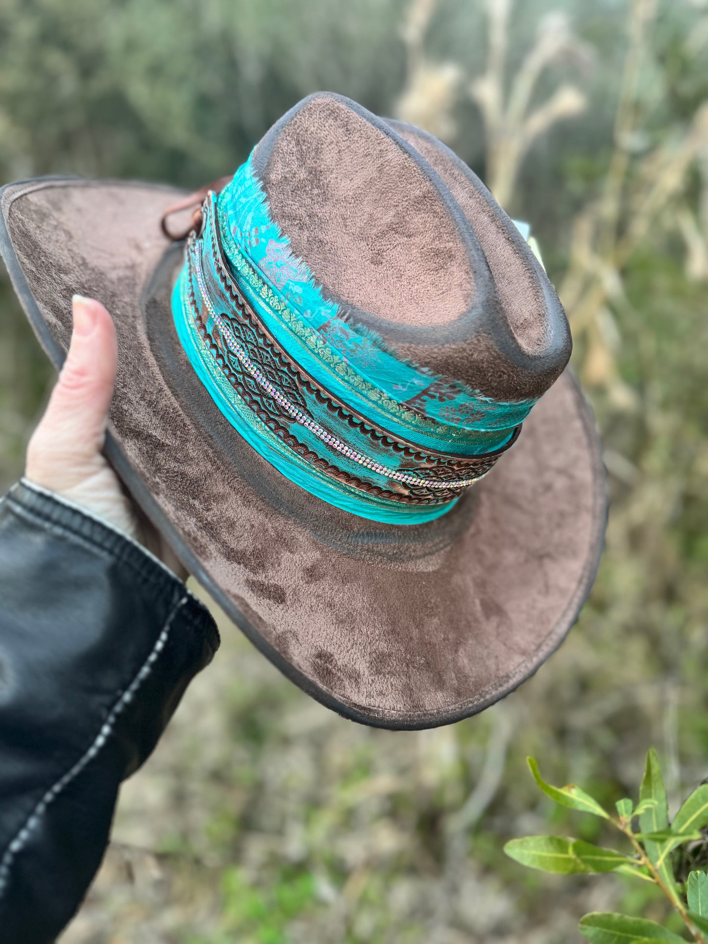 The Roadhouse (READY TO SHIP)