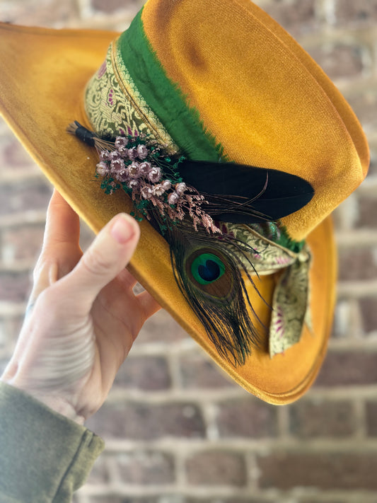 The Middleton (READY TO SHIP)