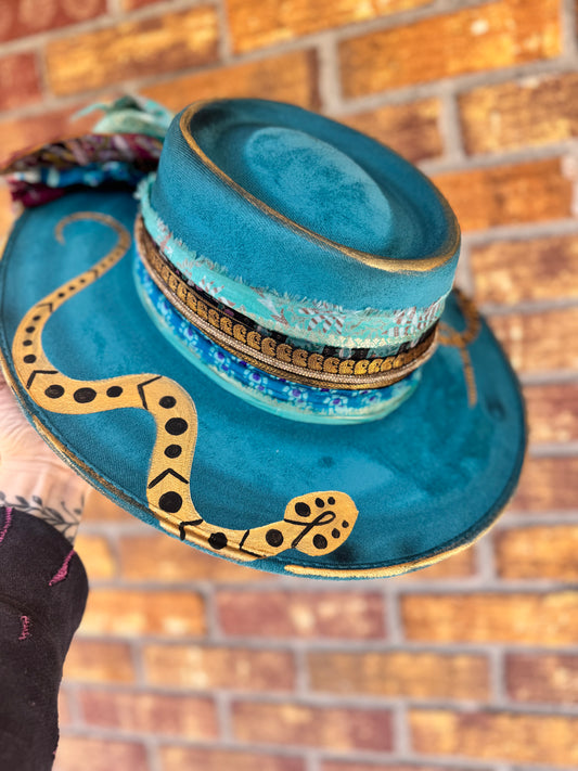 Seawitch Snake (READY TO SHIP)