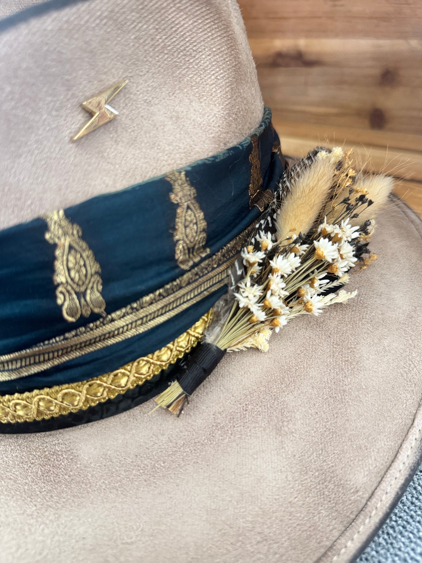 Revy (READY TO SHIP)