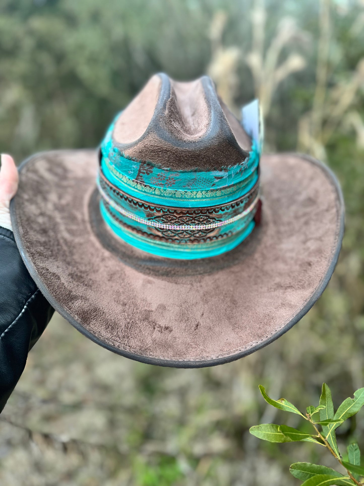 The Roadhouse (READY TO SHIP)