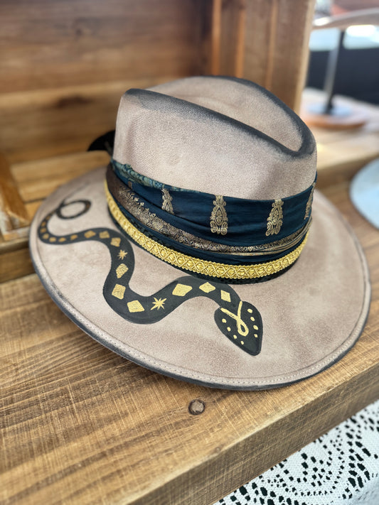 Revy (READY TO SHIP)