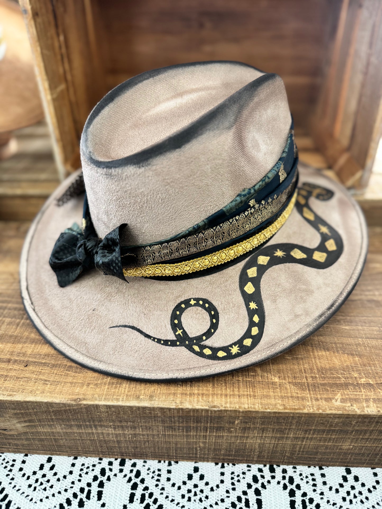 Revy (READY TO SHIP)