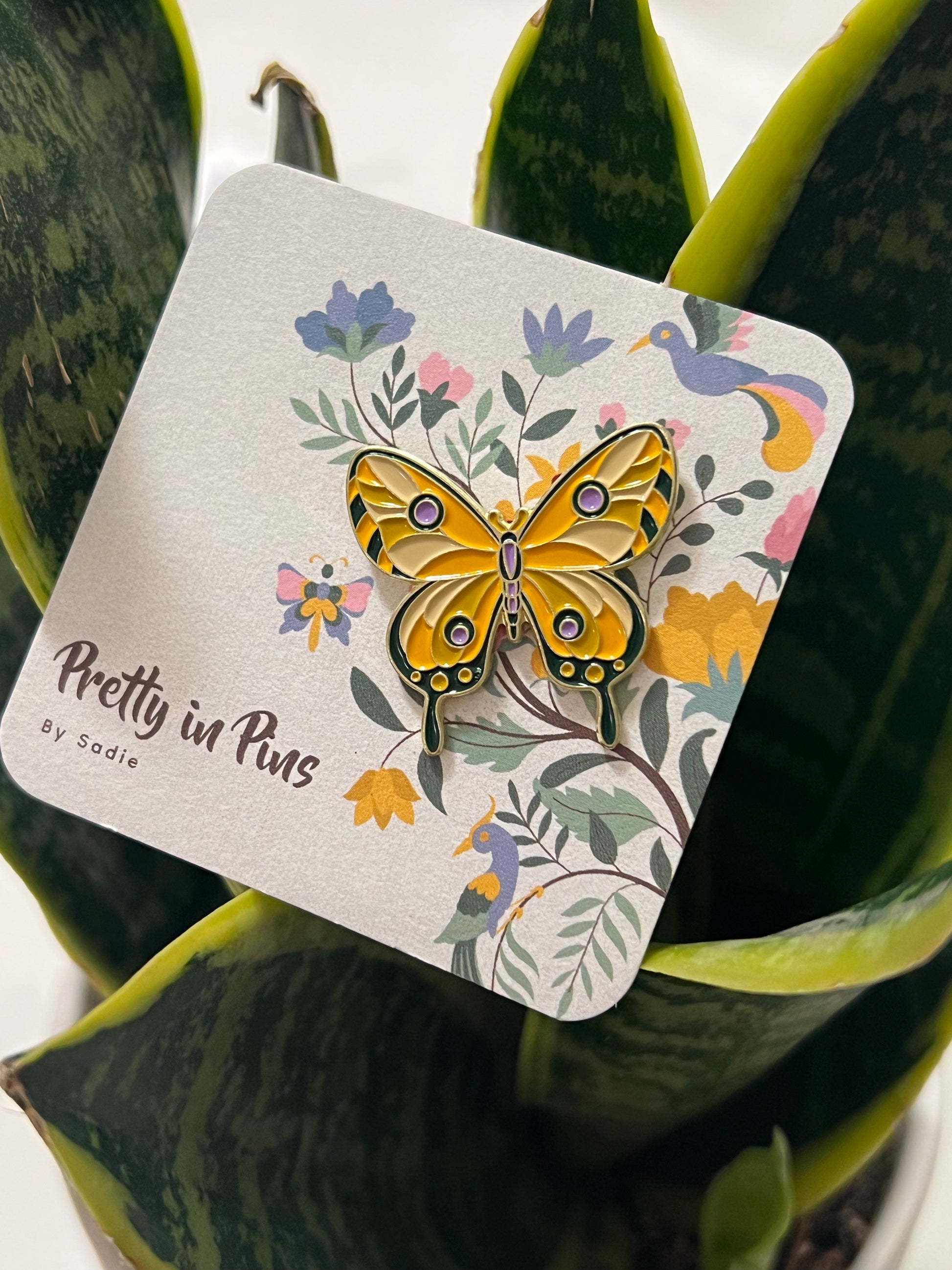 Butter color butterfly Pin – Riddle Boutique